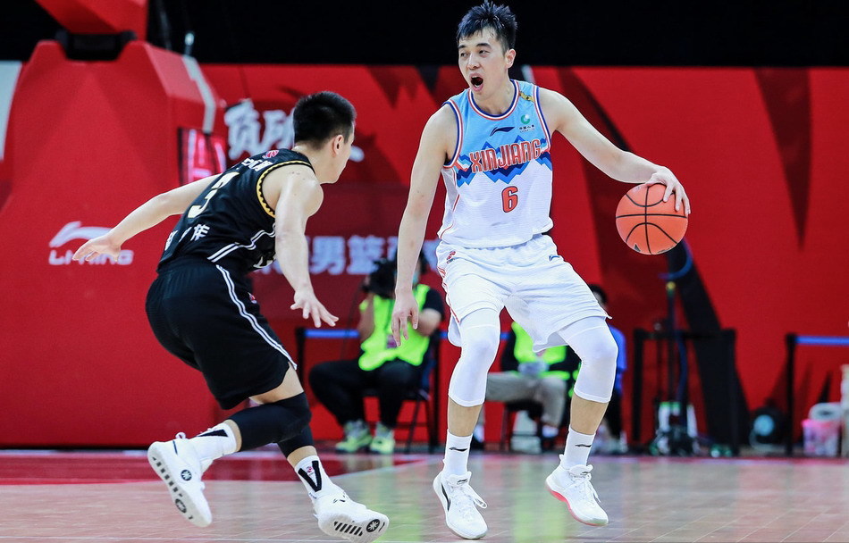 包含Karsa与30激战热火分钟，出色防守胜负难料！，Scout焦点对战比赛高潮迭起的词条-开云APP